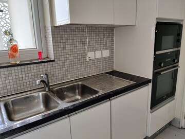 Kitchen in 3 BHK Apartment at DLF The Ultima, Sector 81 – for Rent
