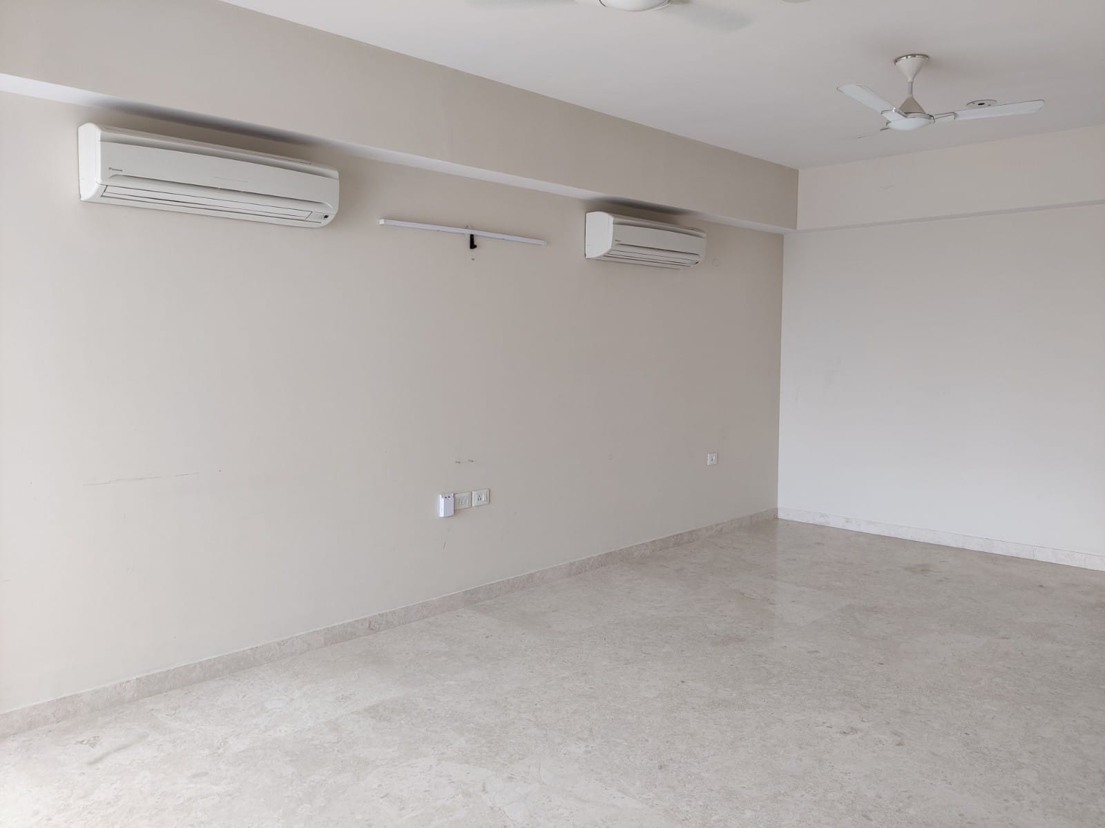 3 BHK Apartment For Rent in DLF The Ultima