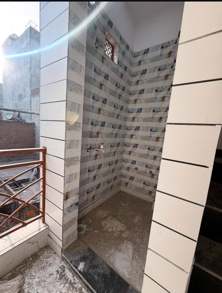 undefined, sector 30 3 Bedroom 3150 Sq.Ft. Builder Floor In Sector 30 Faridabad 8971272