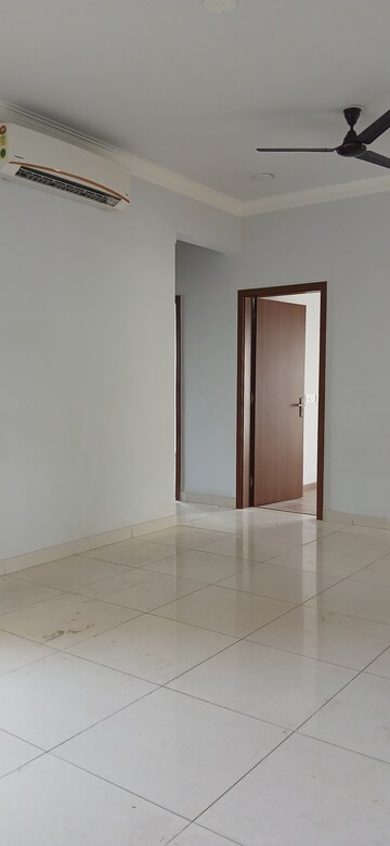 3 BHK Apartment For Rent in Central Park Flower Valley Aqua Front Towers, Sohna Sector 33
