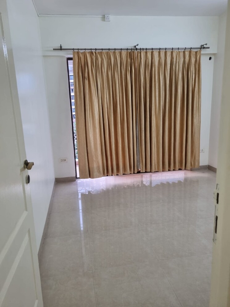 Master Bedroom, tharwani-heritage 3 Bedroom 1500 Sq.Ft. Apartment In Kharghar Sector 7 Navi Mumbai 8971274