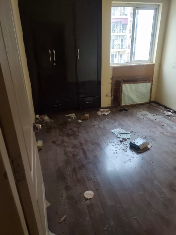 Bathroom, paras-seasons 3 Bedroom 1130 Sq.Ft. Apartment In Sector 168 Noida 8971303