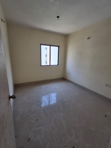Room in 3 BHK Apartment at Paras Seasons, Sector 168 – for Rent