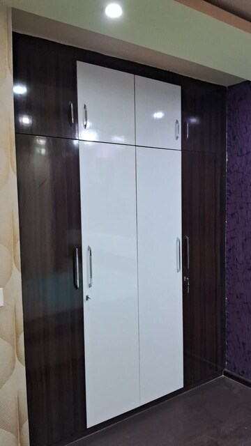 Furnished Amenities in 4 BHK Builder Floor at Parklands, Sector 85 – for Rent