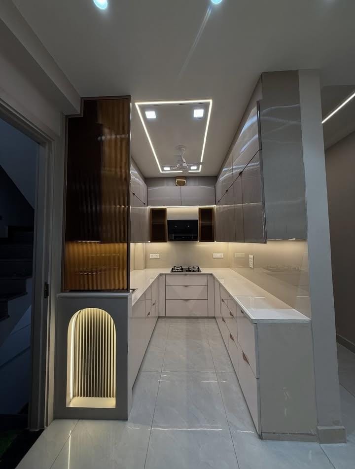 Kitchen, sector 30 3.5 Bedroom 3240 Sq.Ft. Builder Floor In Sector 30 Faridabad 8971337