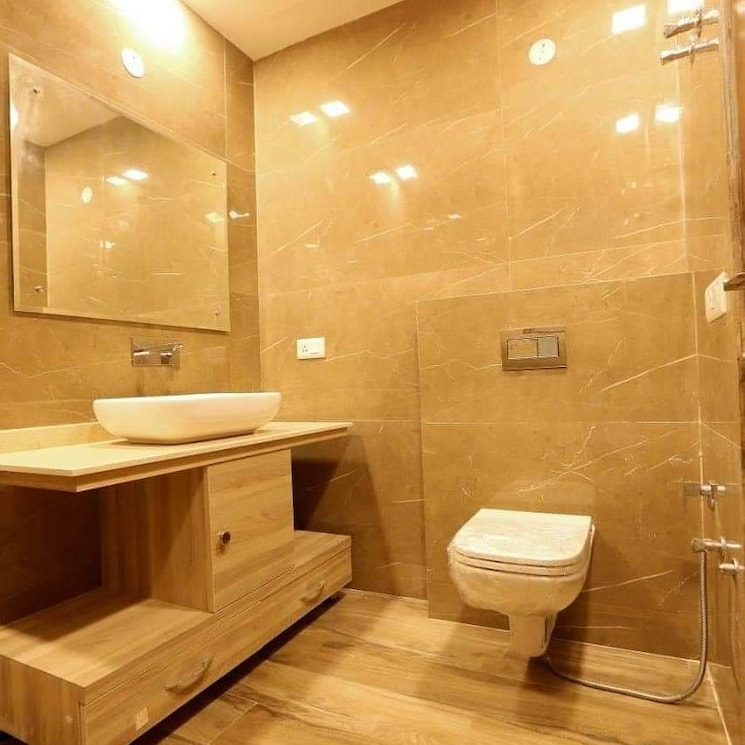 Bathroom, sector 14 4 Bedroom 3150 Sq.Ft. Builder Floor In Sector 14 Faridabad 8971333