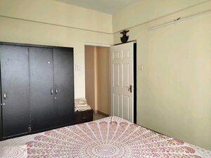 Room in 3 BHK Apartment at Progressive Cottage, Kopar Khairane – for Sale