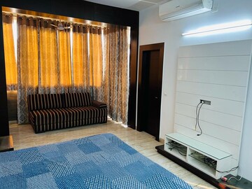 Bedroom in 3 BHK Builder Floor at Sector 15a – for Rent