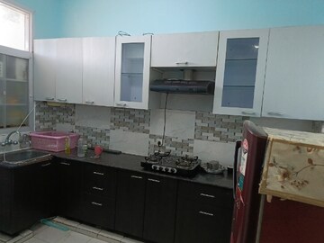 Kitchen in 2.5 BHK Builder Floor at SS The Lilac, Sector 49 – for Rent