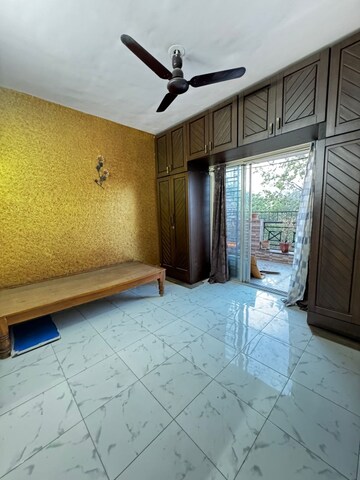2 BHK Apartment For Rent in Paras Seasons, Sector 168