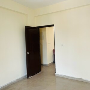 Room in 3 BHK Apartment at Ushay Towers, New Tara Nagar – for Sale