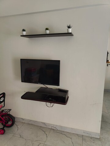 Furnished Amenities in 2 BHK Apartment at Camelot Society, Viman Nagar – for Rent