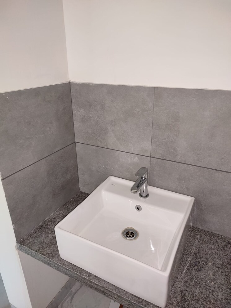 Bathroom, camelot-society 2 Bedroom 890 Sq.Ft. Apartment In Viman Nagar Pune 8971464