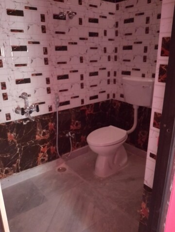 Team Area in 2 BHK Apartment at Hatia – for Rent
