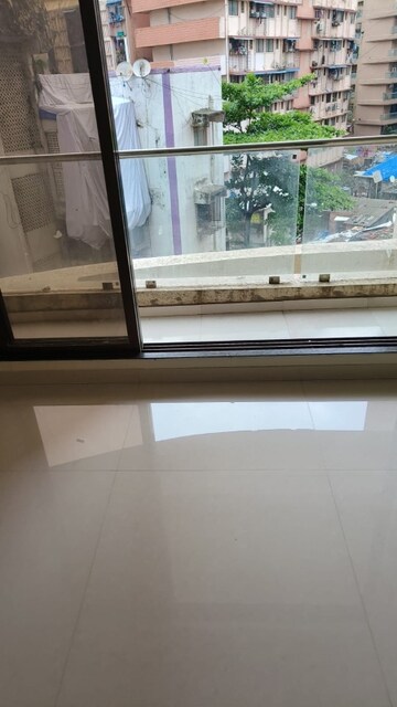 Balcony in 2 BHK Apartment at Vakola – for Rent
