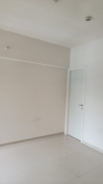 2 BHK Apartment For Rent in Godrej Hillside, Mahalunge