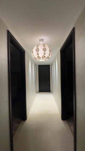 Building Lobby in 4 BHK Apartment at Suncity Platinum Towers, Sector 28 – for Sale