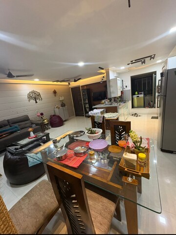 Team Area in 3 BHK Apartment at Neelkanth Greens, Manpada – for Sale
