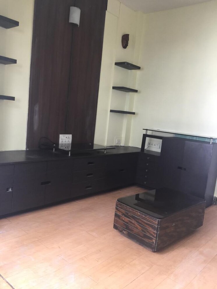 Living Room, vandana-apartment 1 Bedroom 600 Sq.Ft. Apartment In Senapati Bapat Road Pune 8971466