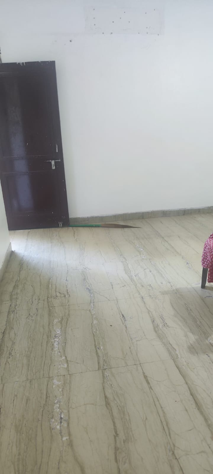 2 BHK Apartment For Rent in RWA Qutab Enclave