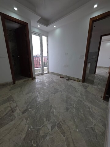 Room in 3 BHK Builder Floor at Saket – for Sale