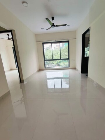 2 BHK Apartment For Rent in Sai Aashirwad CHS Malad, Malad West
