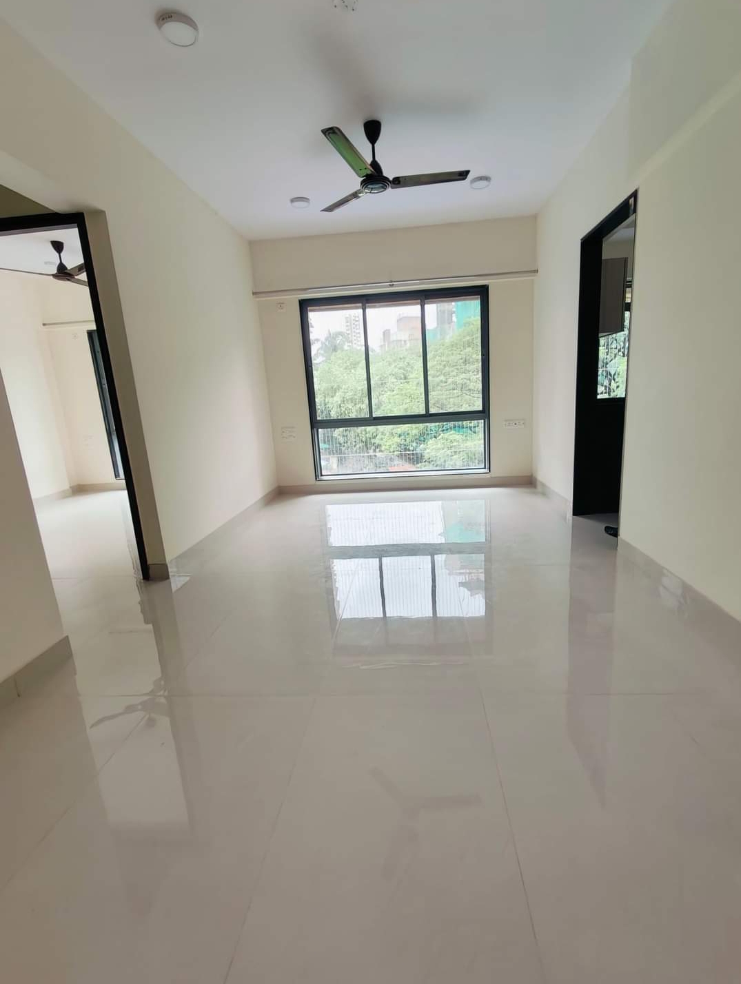 2 BHK Apartment For Rent in Sai Aashirwad CHS Malad