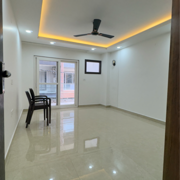 Room in 3 BHK Builder Floor at Chattarpur – for Rent