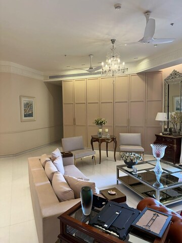 Team Area in 3 BHK Apartment at Indiabulls Sky, Lower Parel – for Sale