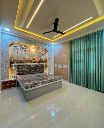 Living Room in 3 BHK Builder Floor at Sector 33 – for Sale