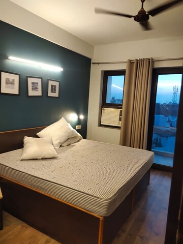 Bedroom in 1 BHK Builder Floor at Sector 14 – for Rent