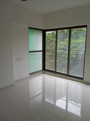 Bedroom in 3 BHK Apartment at Andheri West – for Rent
