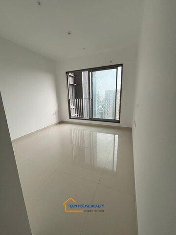 Room in 2 BHK Apartment at Sunteck City Avenue 4, Goregaon West – for Rent