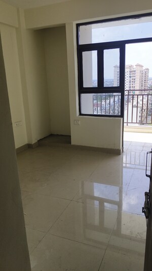 Room in 3 BHK Apartment at Amolik Sankalp, Sector 85 – for Sale