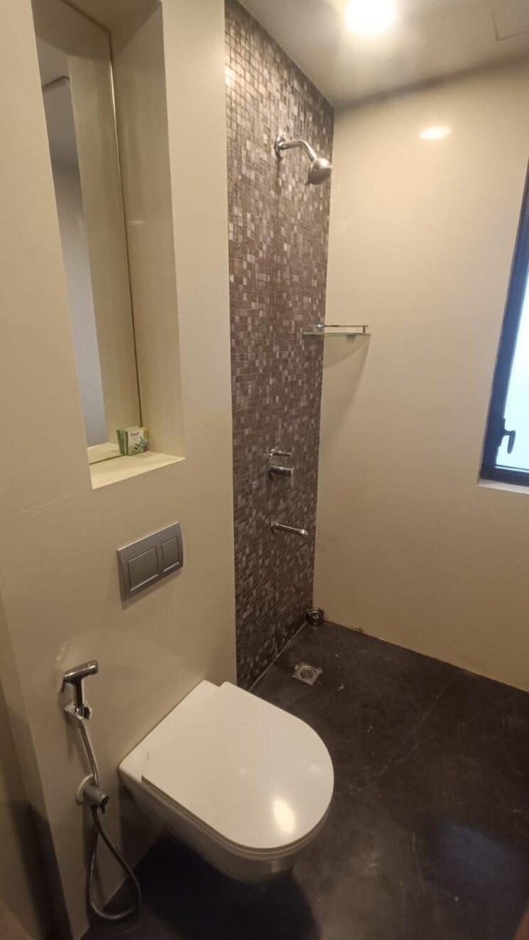 Bathroom, lodha-marquise 3 Bedroom 1347 Sq.Ft. Apartment In Worli Mumbai 8971639