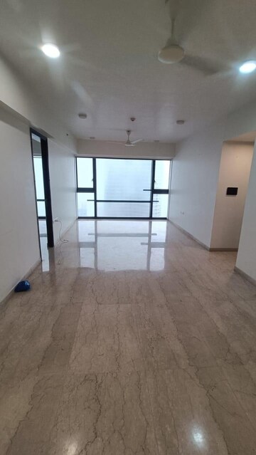 Room in 3 BHK Apartment at Lodha Marquise, Worli – for Sale