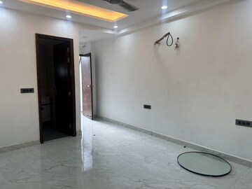 Room in 3 BHK Builder Floor at Fidato Honour Homes, Sector 89 – for Rent