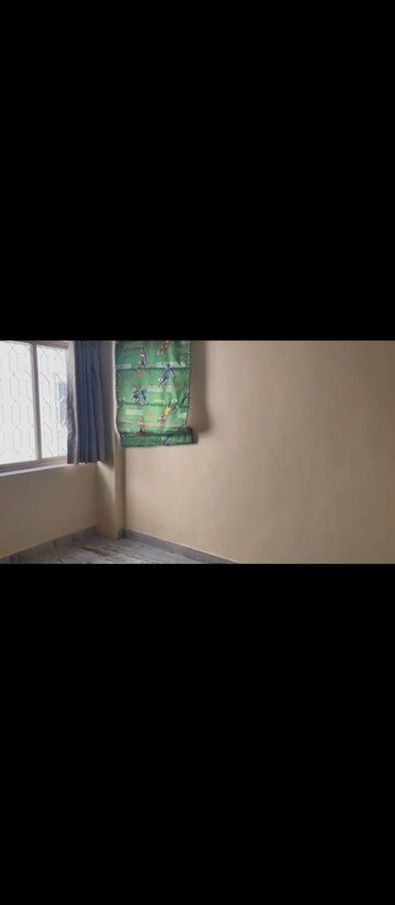 Room in 2 BHK Apartment at Churi Wadi – for Rent