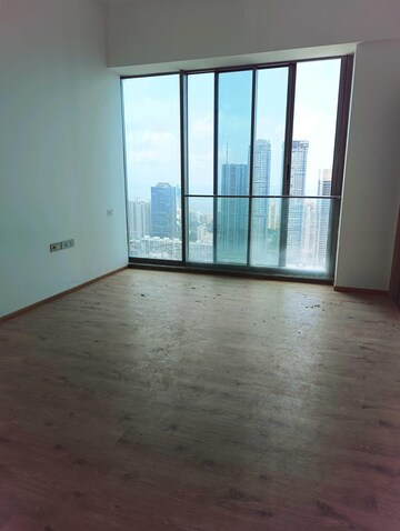 Room in 3 BHK Apartment at Rustomjee Crown, Prabhadevi – for Sale