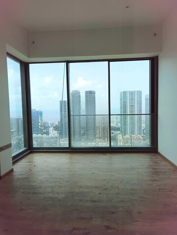 Room in 3 BHK Apartment at Rustomjee Crown, Prabhadevi – for Sale