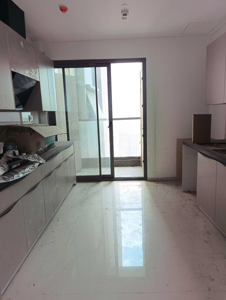Kitchen, rustomjee-crown 3 Bedroom 1350 Sq.Ft. Apartment In Prabhadevi Mumbai 8971696