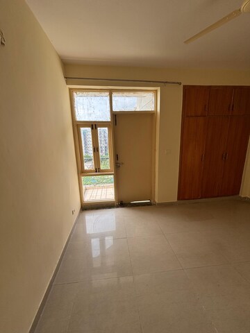 2 BHK Apartment For Rent in Omaxe Heights, Sector 86