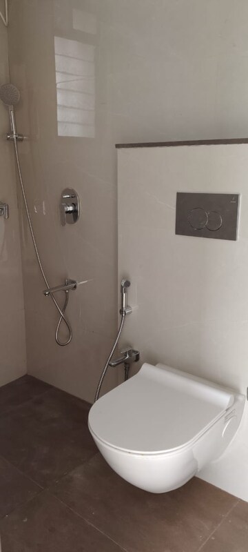 Furnished Amenities in 1 BHK Apartment at Modirealty Vatvriksh, Goregaon West – for Rent
