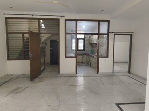 6+ BHK Independent House For Sale in Doordarshan Apartment, Sector 45