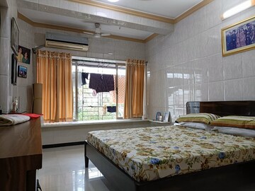 Bedroom in 2 BHK Apartment at Milton Apartment, Juhu – for Rent