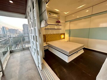 Bedroom in 2 BHK Apartment at Bandra West – for Rent