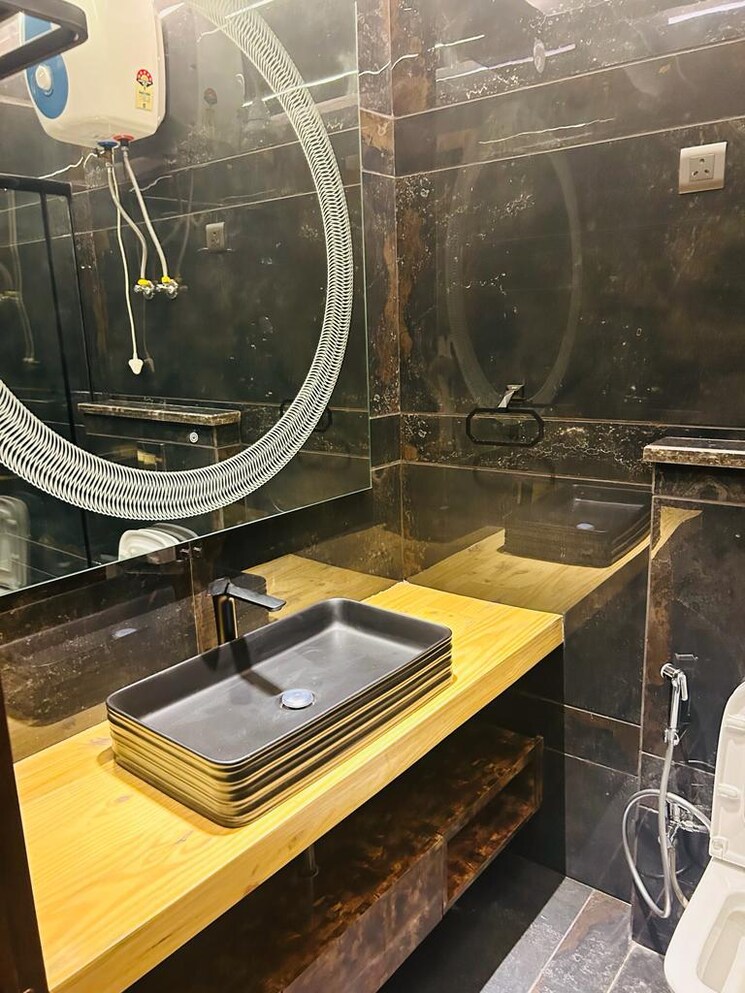 Kitchen, dlf phase i 4 Bedroom 300 Sq.Yd. Builder Floor In Dlf Phase I Gurgaon 8968138