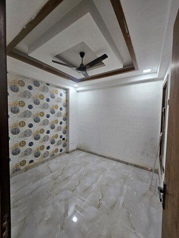 Building Lobby in 2 BHK Builder Floor at Aimnabad – for Sale