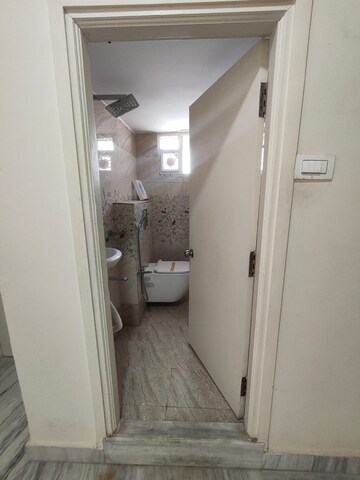 Bathroom in 5 BHK Apartment at Banjara Hills – for Rent