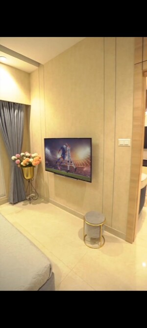 2 BHK Apartment For Sale in Ruparel Urbana, Kurla